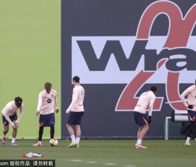 特尔施特根的坚守与挑战：他在巴萨的未来何去何从