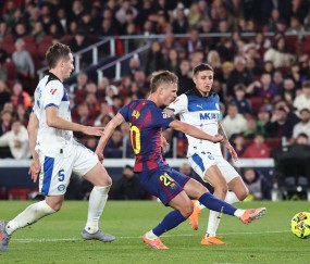 西甲｜巴萨3:1逆转阿拉维斯 暂登积分榜榜首