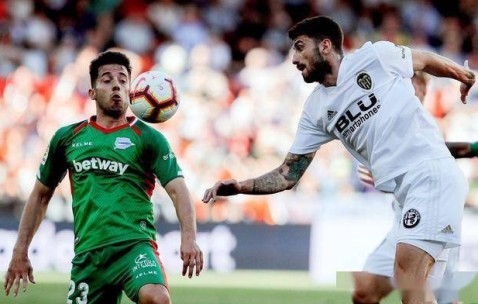 最新足球推荐：3月15日 1点30西甲 皇家奥维耶多VS巴伦西亚