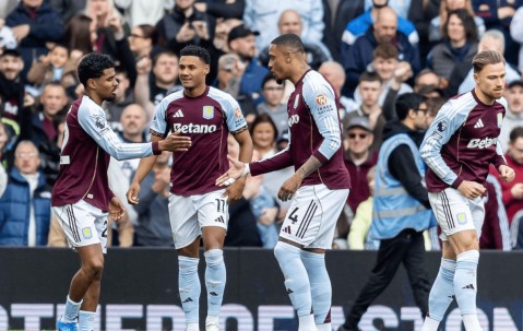 英超神剧情：4-3险胜，亚伯拉罕补时绝杀，埃梅里疯狂庆祝