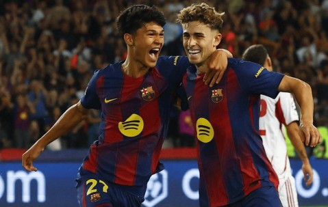 欧冠惨案诞生！弗里克缔造8年神迹，拉什福德神了：12场造10球