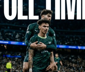 2球逆转+争议判罚！曼城4连胜爆冷，皇马两连败为何崩盘？