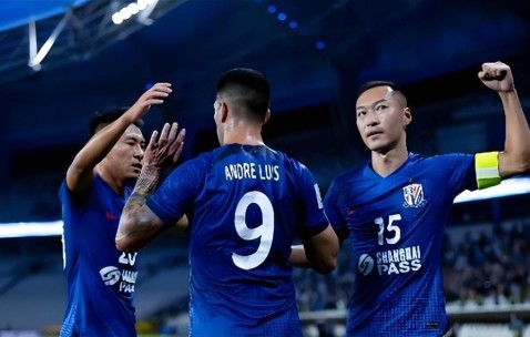 刘诚宇和杨皓宇携手转会去德甲多特蒙德留洋，新东家承诺给他主力，首秀将踢拜仁