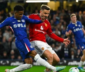 强强对决1-0！7.5亿豪门坐稳前3+重返欧冠在望，送死敌4连败0进球