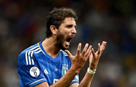 放弃意大利籍！意甲大牌前腰已被鲁能提前砸出6000万，成功归化入籍
