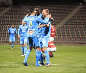 欧冠德比：巴萨主场迎战马竞，残阵博弈谁能占得先机？