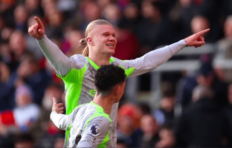 全场6射6正！12.1亿豪门3-0喜提5连胜紧追榜首 神锋双响英超102球