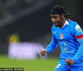 欧冠淘汰赛名单大调整！巴萨坎塞洛入列 热刺三将加盟 恩德里克离队