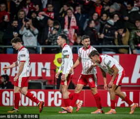 西甲积分榜:皇马止连败暂升第二,落后巴萨4分的背后故事与战术解析