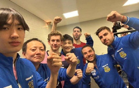 15分钟速胜！樊振东欧冠首秀零封对手 赛后模仿C罗庆祝