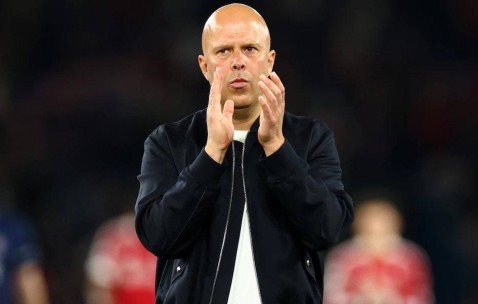 不会解雇斯洛特！英超落后21分，欧冠濒临出局，曝利物浦拒绝换帅