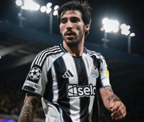 曼联中场二选一，托纳利或安德森，1亿欧要价，两人都已在英超证明自己