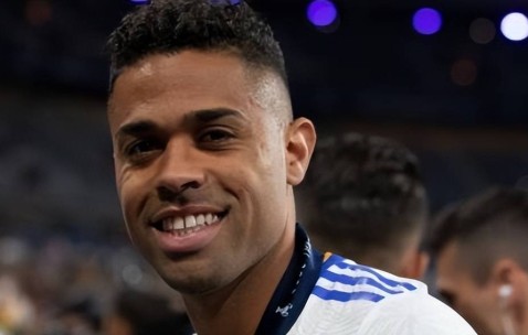 前皇马7号彻底沉沦，4年西甲颗粒无收沦为废柴，身价仅剩80万欧