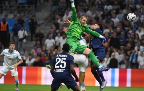 马赛14年来主场首胜！金球之夜大巴黎被偷家，上赛季夺冠后才输球