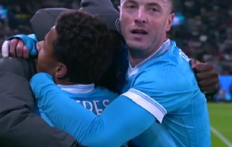 一场0-2！让AC米兰无退路了：杯赛全出局，意甲不夺冠=三大皆空