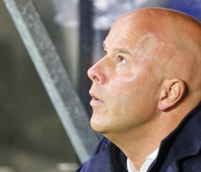 利物浦四连败，斯洛特面临挑战连战曼城皇马