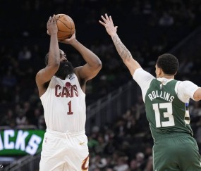 哈登27+5+6莫布里27+15 骑士险胜雄鹿