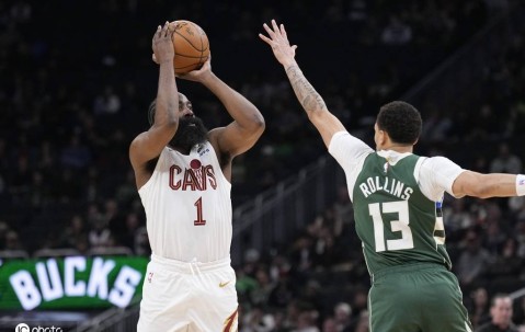 哈登27+5+6莫布里27+15 骑士险胜雄鹿