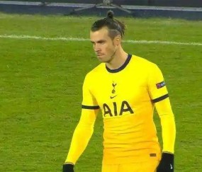 热刺上岸维拉落水！一场2-1引发英欧冠资格与保级格局同步打乱！