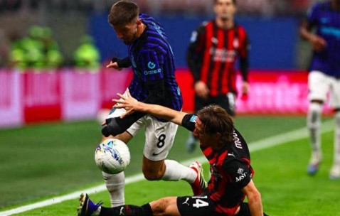 意甲最新消息：国际米兰0-1不敌AC米兰，遭遇赛季双杀，联赛8连胜+15轮不败终结