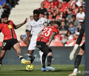 随着巴萨2-1马竞，贝蒂斯0-0，皇马1-2遭绝杀，西甲最新积分出炉