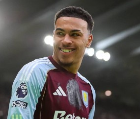 今夏转会有戏！曼联追德甲中场要花4000万，热刺看上亿元英格兰国脚