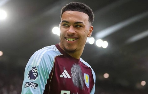 今夏转会有戏！曼联追德甲中场要花4000万，热刺看上亿元英格兰国脚